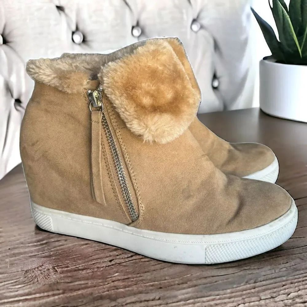 Brash Women’s Tan Faux Fur Wedge Booties Size 6